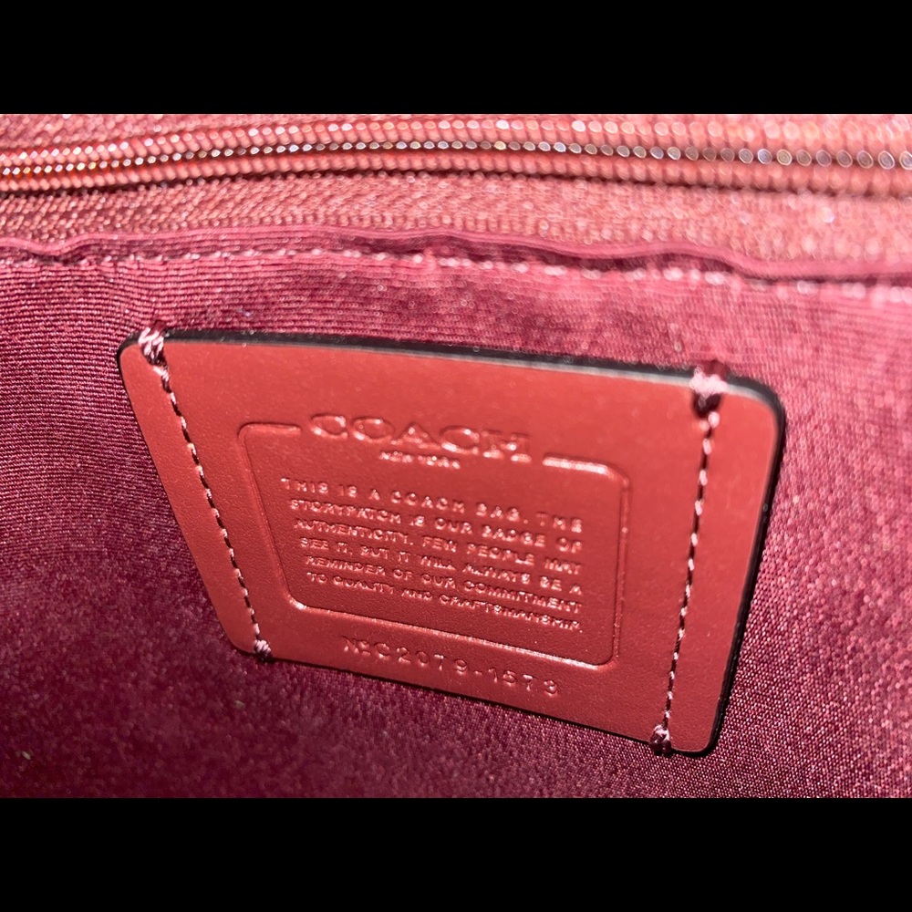 Coach Bag, genuine leather 12 x 15” - Picture 7 of 12